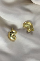 Hilma Earrings in Gold thumbnail