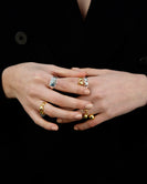 Edvard Signet Ring in Gold thumbnail