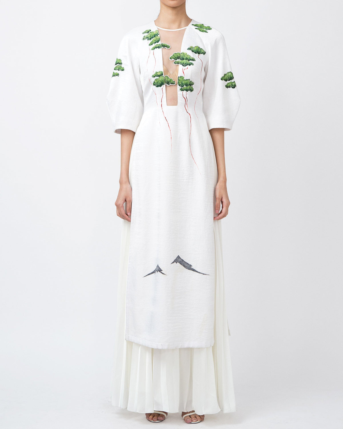 Tinyink-LN20-white-hand-painted-flying-tree-voluminous-sleeve-contemporary-aodai