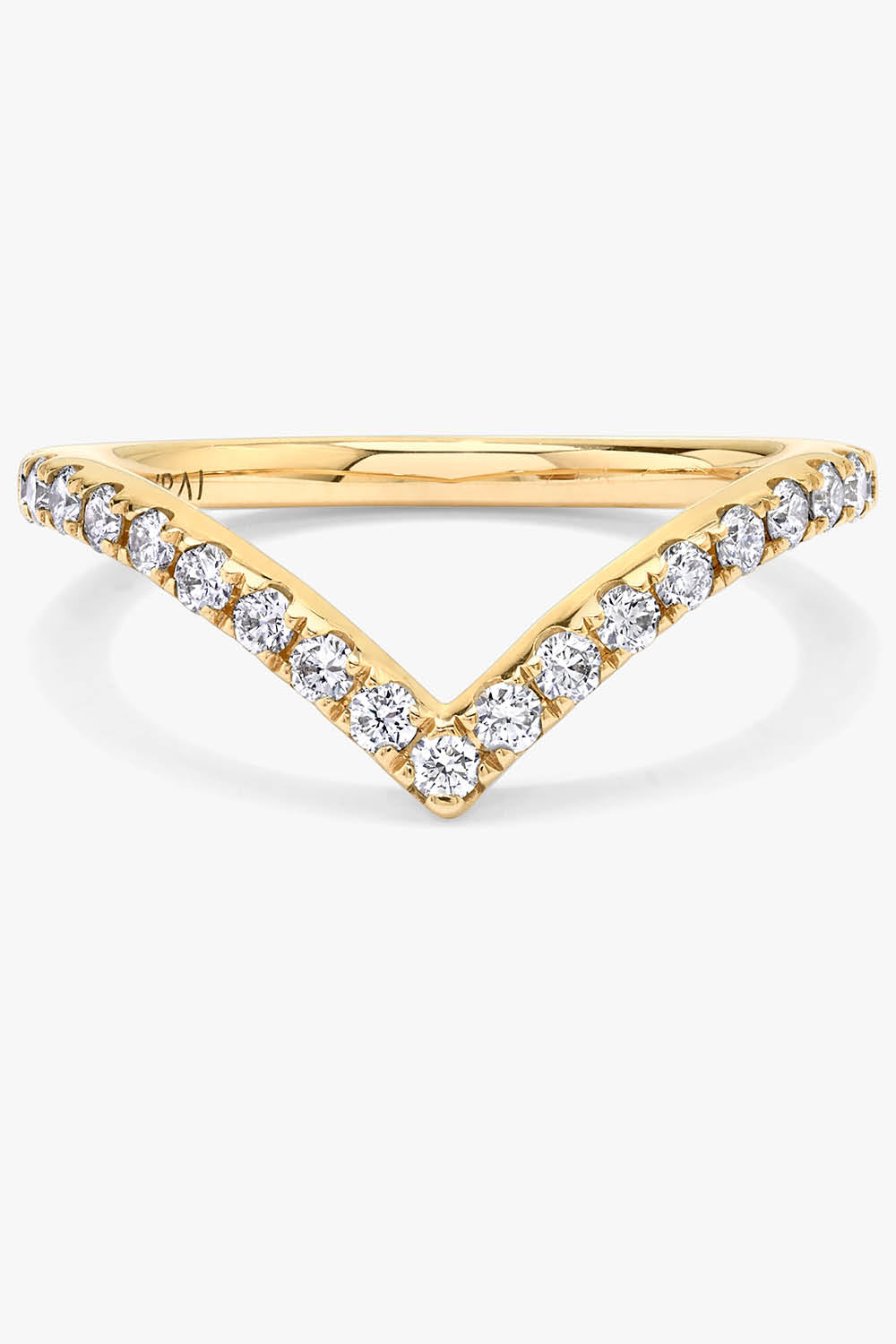 VRAI Signature V Band In Yellow Gold