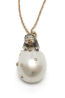 Lion on Pearl Necklace thumbnail